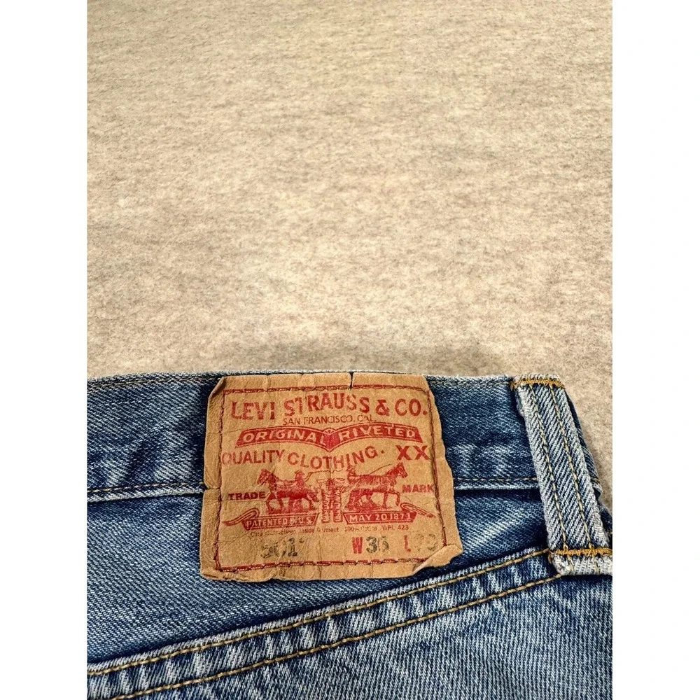 Levis 501 Original Fit Jeans Men 36x30 Blue Cotton Button Fly Straight Leg Denim